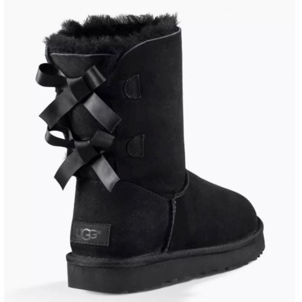 Bailey Bow Uggs